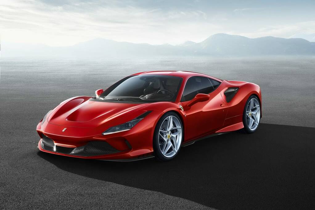 Ferrari F8 Tributo fährt in Genf vor 2 Ferrari F8 Tributo