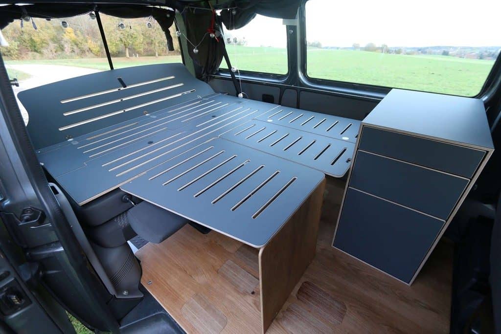 Babum: Holz-Campingmodule für den Bulli 1 Babum Lager und Kastl.