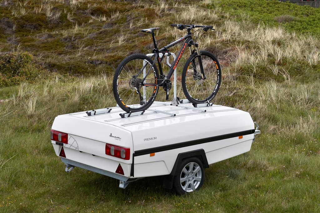Faltcaravanhersteller Camplet bringt zwei neue Modelle 9 Camplet mit Fahrradträger