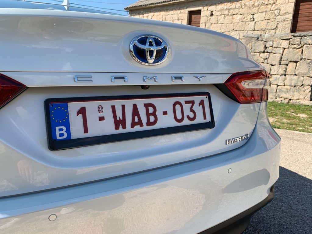 Toyota legt den Camry neu auf: Mittelklasse-Limousine für Preissensible 4 Toyota Camry