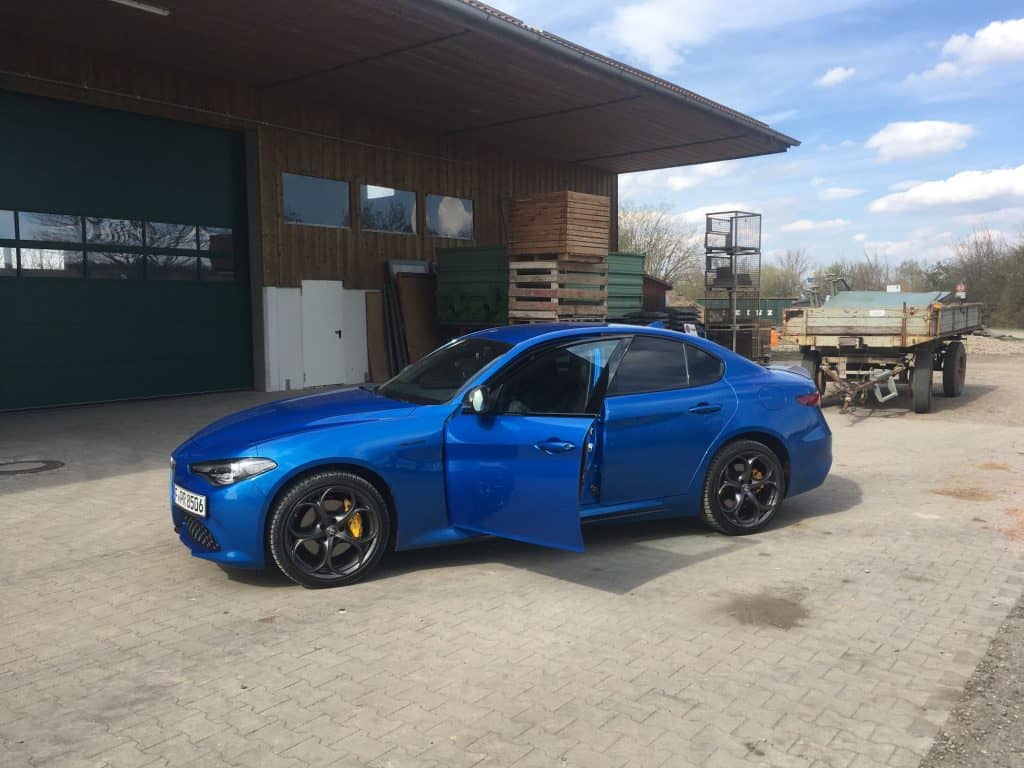 Alfa Romeo Giulia - Lieblingslimousine aus dem Auto-Quartett 1 Alfa Romeo Giulia Veloce Ti 2.0 Turbo AT8-Q4