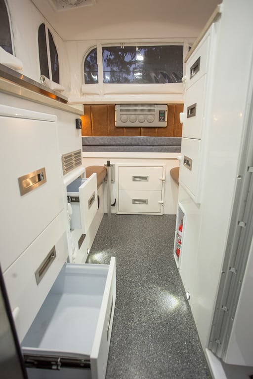 Earthcruiser Escape: G-Klasse für die Weltreise 7 Earthcruiser Escape