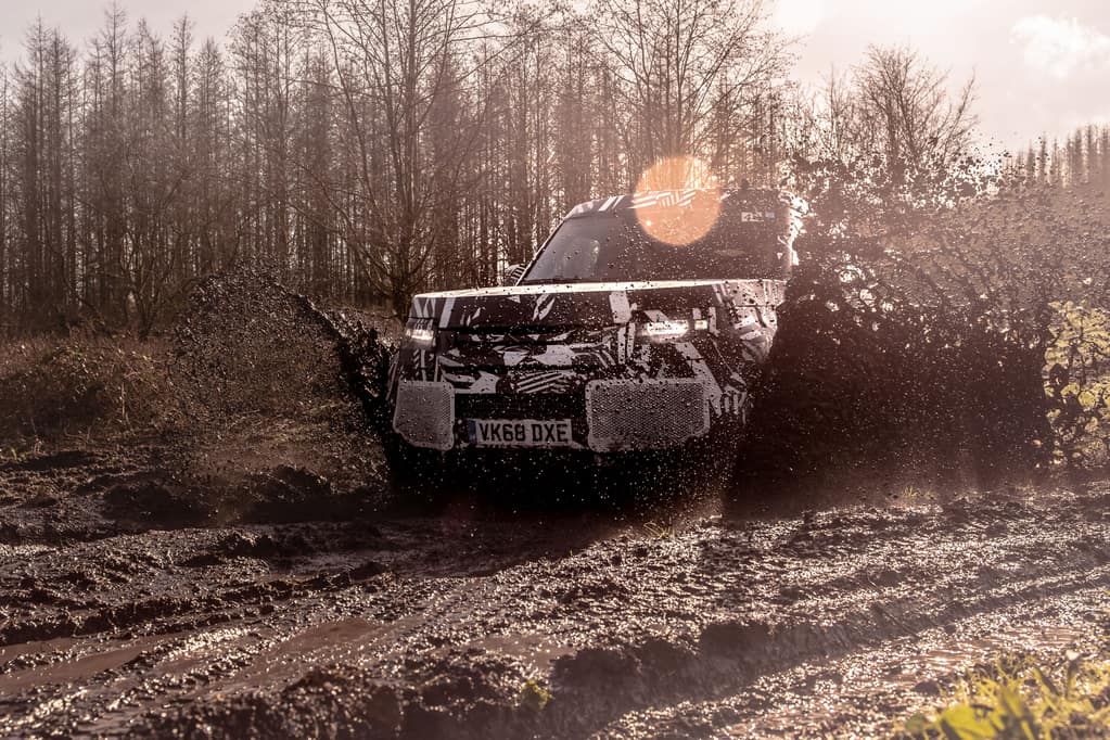 Neuer Land Rover Defender feiert im Lauf des Jahres Weltpremiere 4 Neuer Land Rover Defender feiert im Lauf des Jahres Weltpremiere