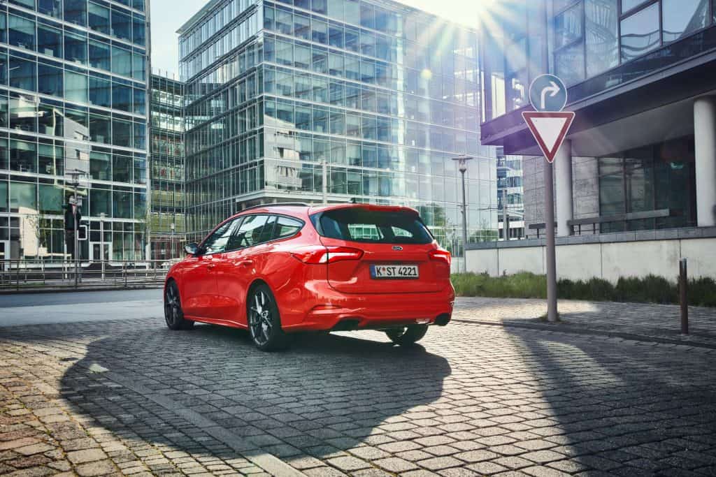 Erste Fotos des neuen Ford Focus ST Turnier 1 Ford Focus ST Turnier