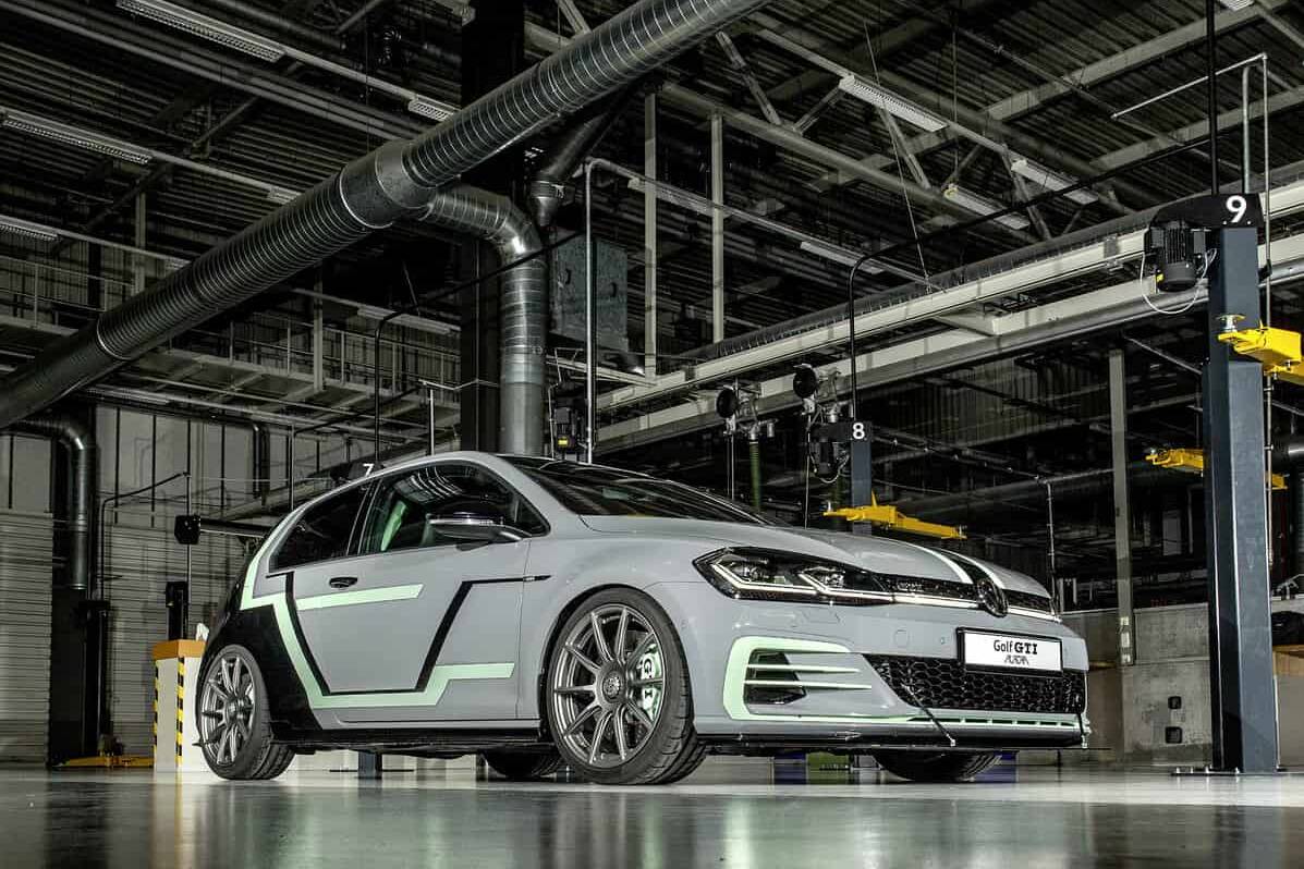 Golf-Showcars Aurora und FighteR beim GTI-Treffen am Wörthersee 2 der-Autotester