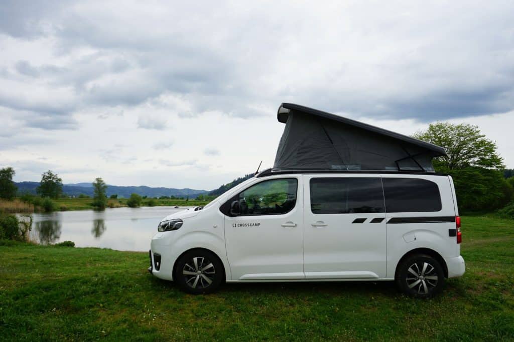 Crosscamp: Hymer bringt den California-Jäger 1 Crosscamp - Camping-Van auf Toyota Proace Verso Basis