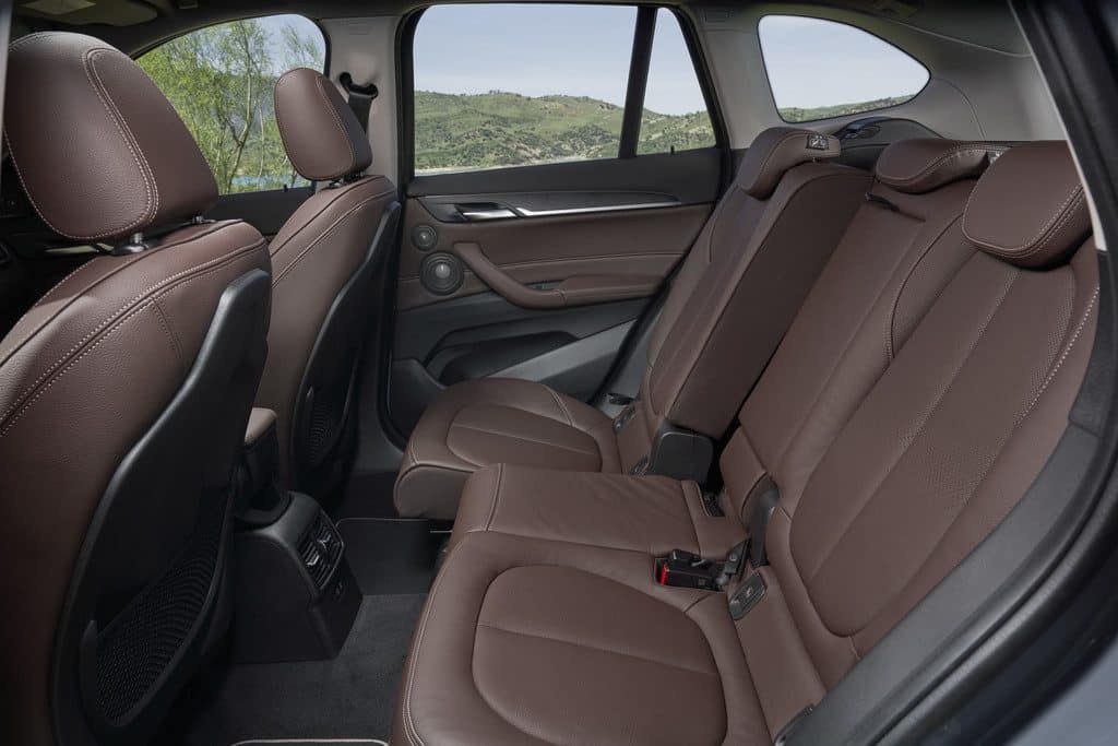 BMW X1: Mit neuem Look auch mal ins Gelände 8 BMW X1