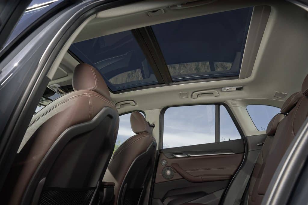 BMW X1: Mit neuem Look auch mal ins Gelände 7 BMW X1 (2019)