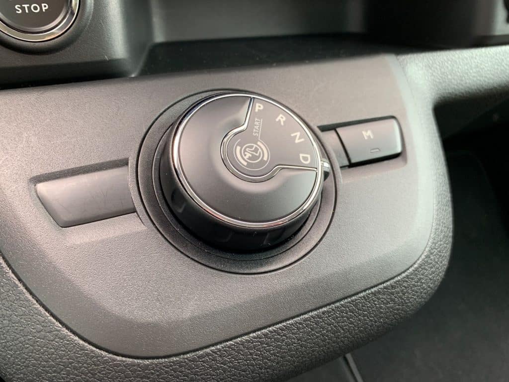 Opel kommt mit einem Volksbus - Zafira Life 18 Opel Zafira Life Gangwahlschalter