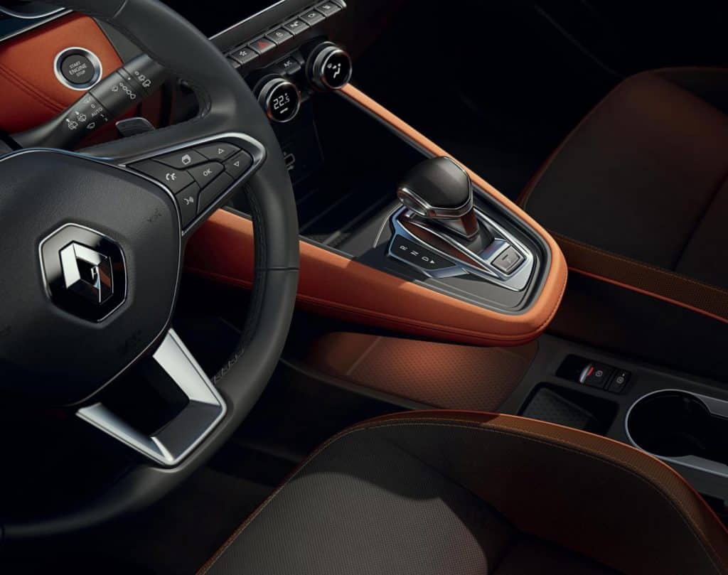 Neuer Renault Captur kommt auch als Plug-in-Hybrid 1 Renault Captur 2020, Vordersitze