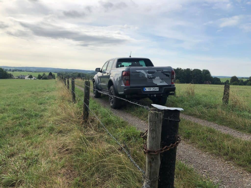 Ford Ranger Raptor - Extrovertierte Optik spricht auch Rote-Teppich-Gänger an 11 Ford Ranger Raptor