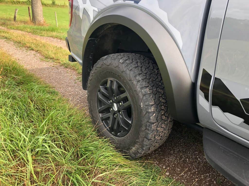Ford Ranger Raptor - Extrovertierte Optik spricht auch Rote-Teppich-Gänger an 13 Ford Raptor