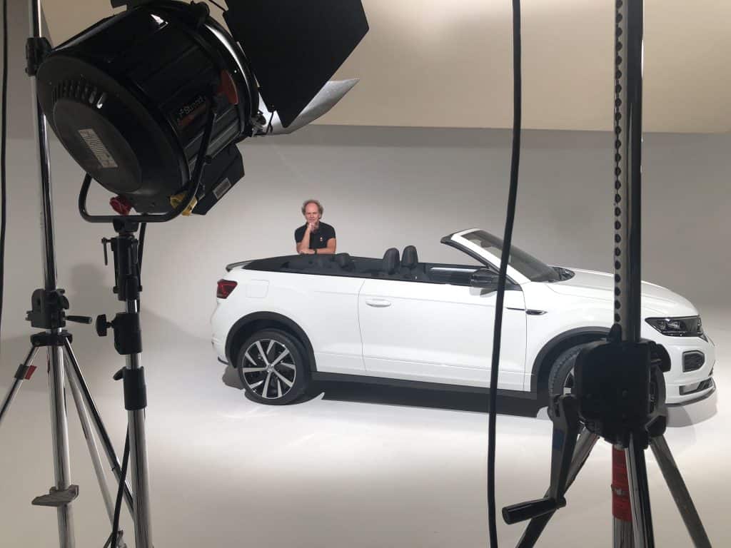 Wertverlust beim Auto: Wann ist der richtige Zeitpunkt zum Verkauf? 2 2020 VW T-Roc Cabrio (150 PS) - First View - Sitzprobe I POV I Details I Test