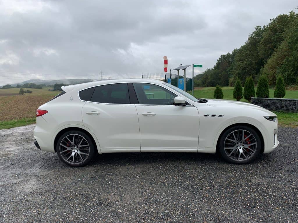 Maserati Levante GTS (530 PS) - Der kleine Bruder des Maserati Trofeo 10 2019 Maserati Levante GTS (530 PS)
