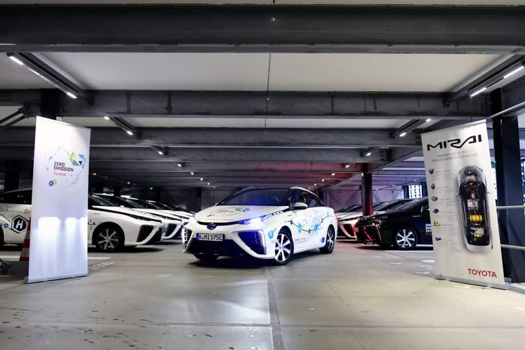 Brennstoffzellen-Technologie: Saubere Sache mit Potential 1 Brennstoffzellen-Technologie. Toyota Mirai