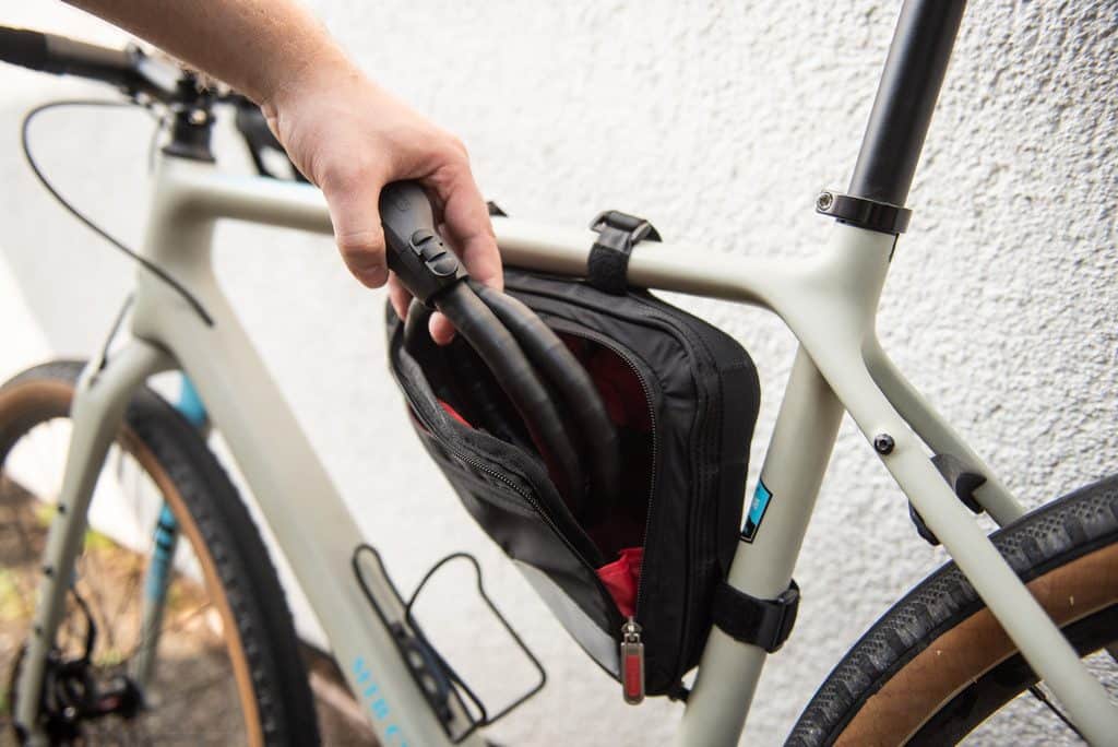 Wohin mit dem Fahrradschloss? 6 Faltschloss Bügelschloss mit Halterung.