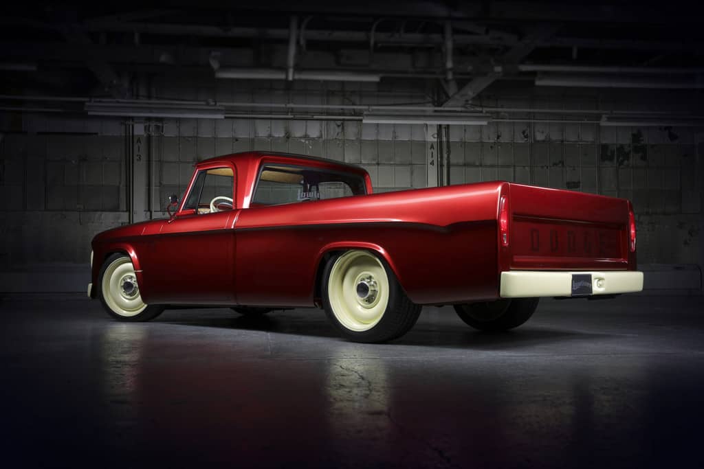 Sema 2019: Pick-ups für Abenteurer und Nostalgiker 4 : Sema 2019 , Mopar , Dodge , Ram 1500 Rebel OTG , Dairy Cream Mopar Lowliner