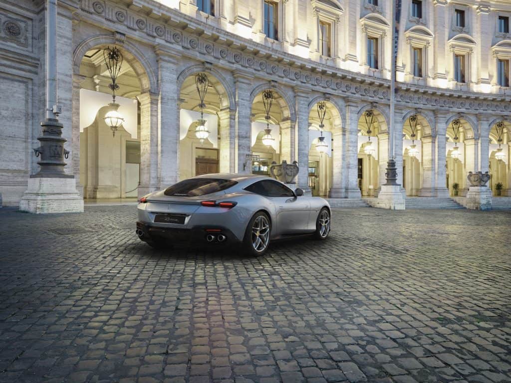 Neues Ferrari Roma "Prancing Horse" V8 Coupé 2 Neuer Ferrari Roma "Prancing Horse" V8 2+ Coupé vorgestellt