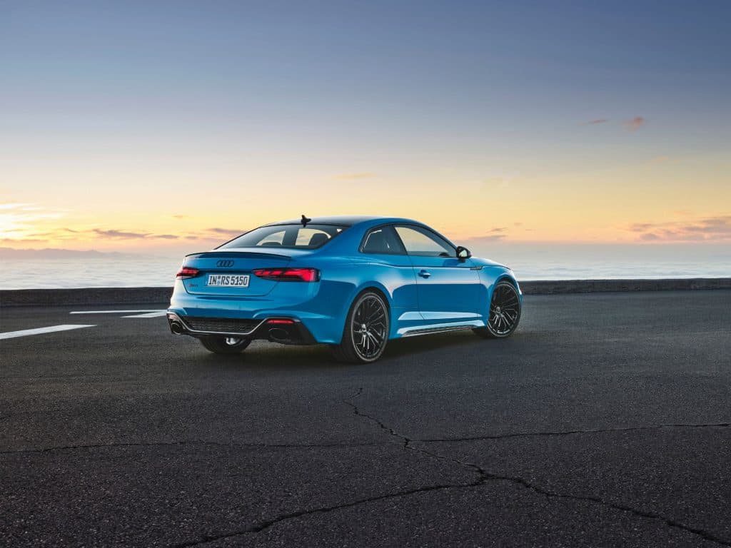 Update für das RS 5 Coupé und den RS 5 Sportback 5 Update für das RS 5 Coupé und den RS 5 Sportback