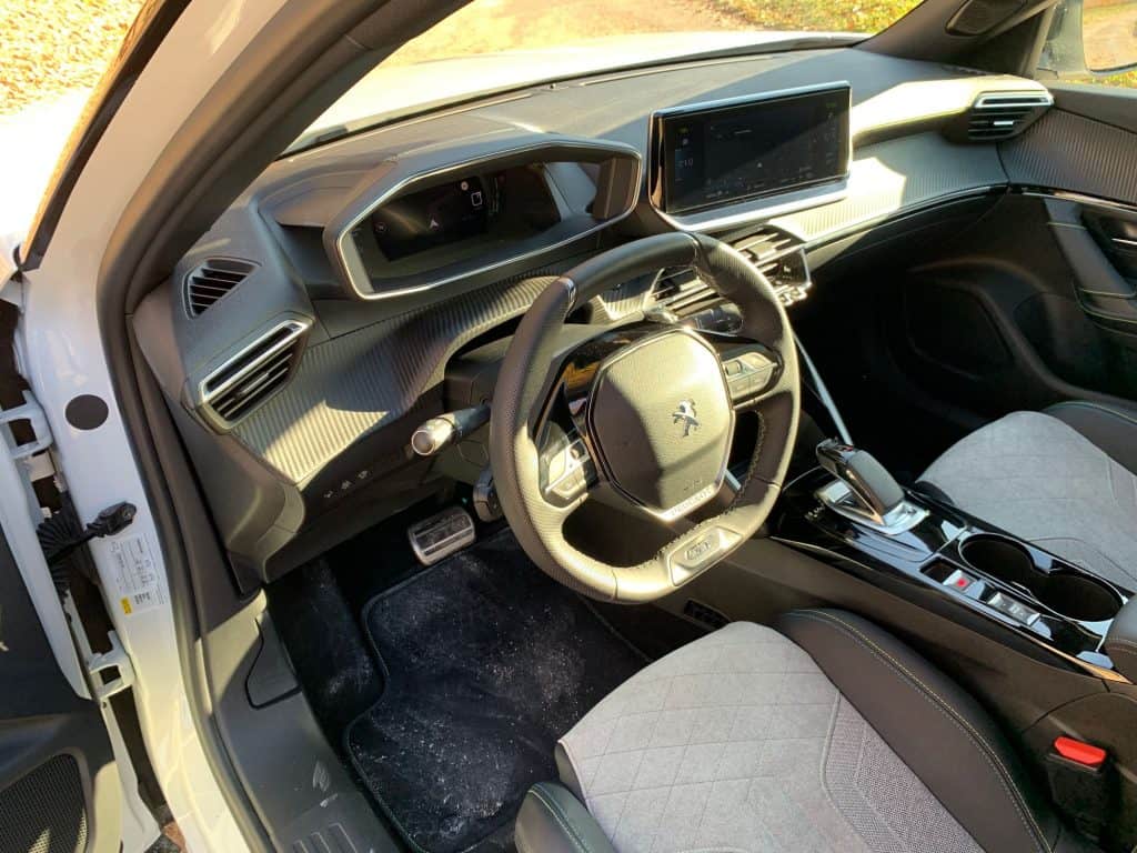 Peugeot e-2008: Kompakt-SUV unter Strom 4 Peugeot e-2008