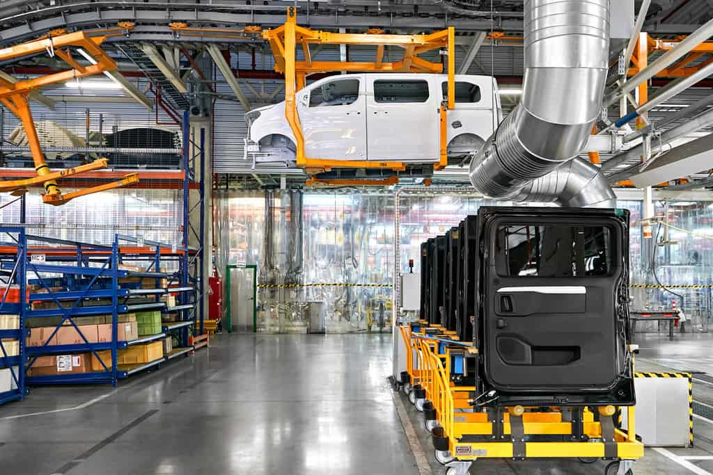 Opel ist zurück in Russland 1 Produktion des Opel Zafira Life im PSA-Werk in Kaluga.
