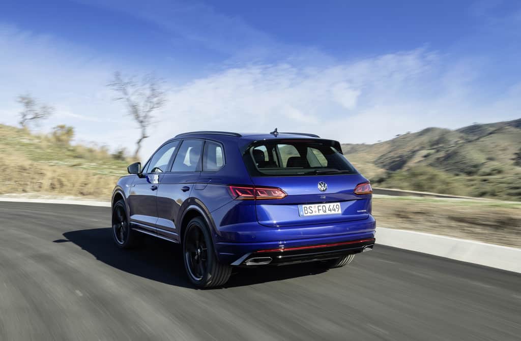 Genf 2020: Der VW Touareg R kommt an die Steckdose 2 Volkswagen Touareg R.