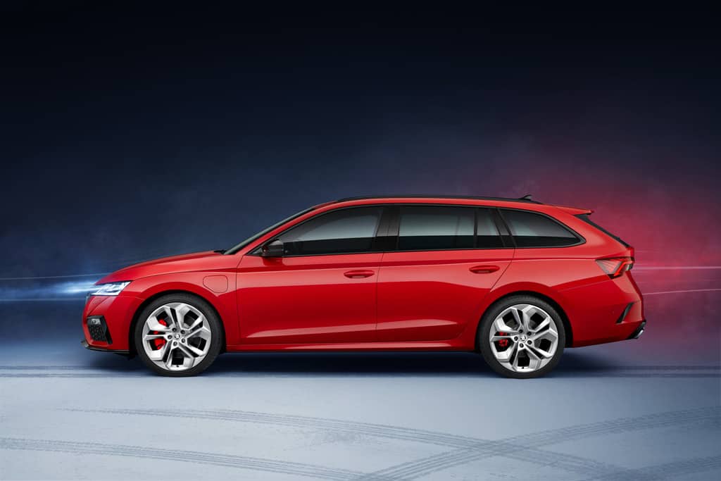 Skoda Octavia RS wird elektrisch angeschoben 6 Skoda Octavia RS Kombi.