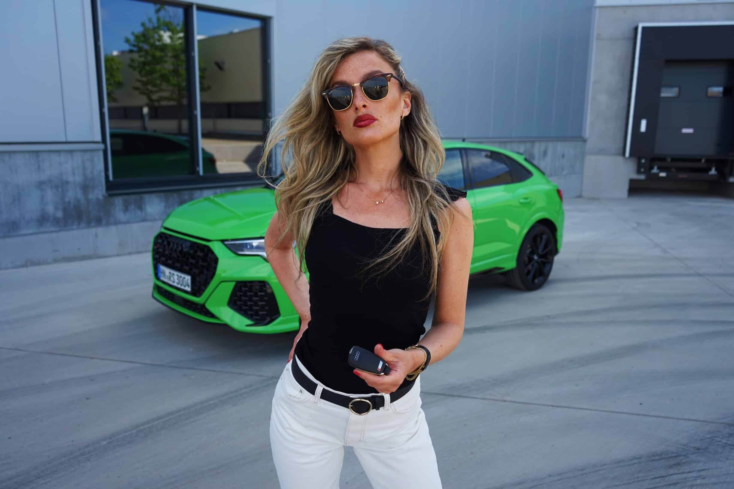 Audi RS Q3 Sportback (2020) 400 PS - Testbericht I Full-Review I Autobahn I POV I Sound 3 Nina Carmaria - unterwegs im Audi RS Q3 Sportback (400 PS)