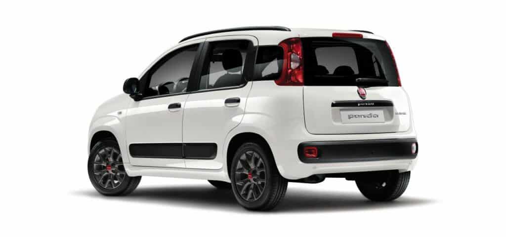 Neuer Fiat Panda Urban Hybrid steht im Showroom 1 Neuer Fiat Panda Urban Hybrid