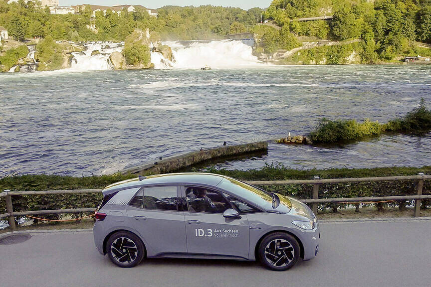 VW ID 3 soll über 100 Kilometer mehr schaffen als angegeben 5 Der Schweizer Felix Egolf überbot die Normreichweite des VW ID 3 um mehr als 100 Kilometer.