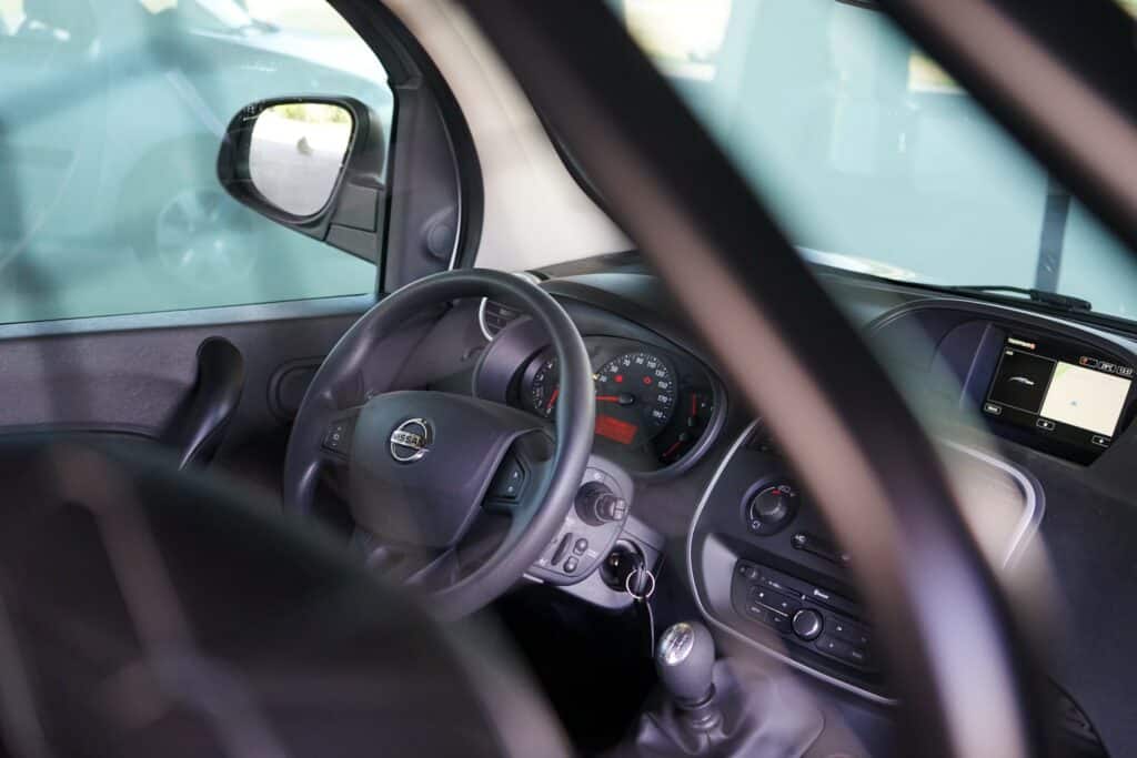 Nissan NV250 - Kleintransporter mit Potenzial 5 Nissan NV250 - Bester Kastenwagen 2020? Meine Eindrücke I Review I Test