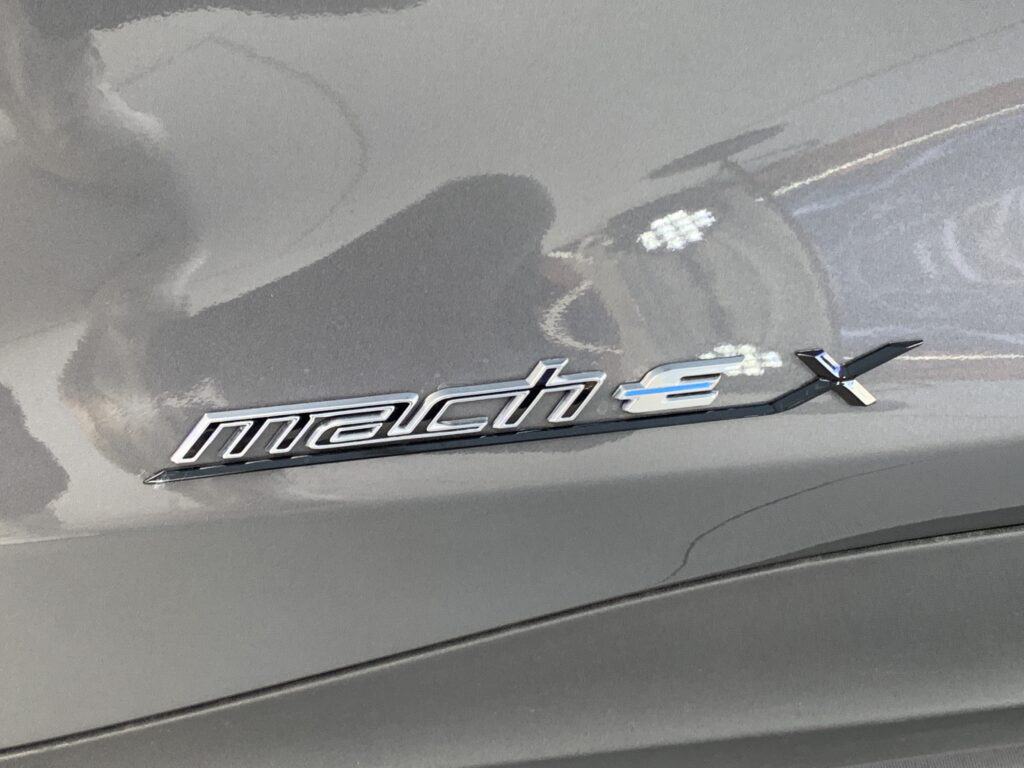 Rein elektrischer Ford Mustang Mach-E kommt Anfang 2021 12 Ford Mustang Mach-E: Erste Fahrt mit dem Elektro-Crossover durch Hamburg