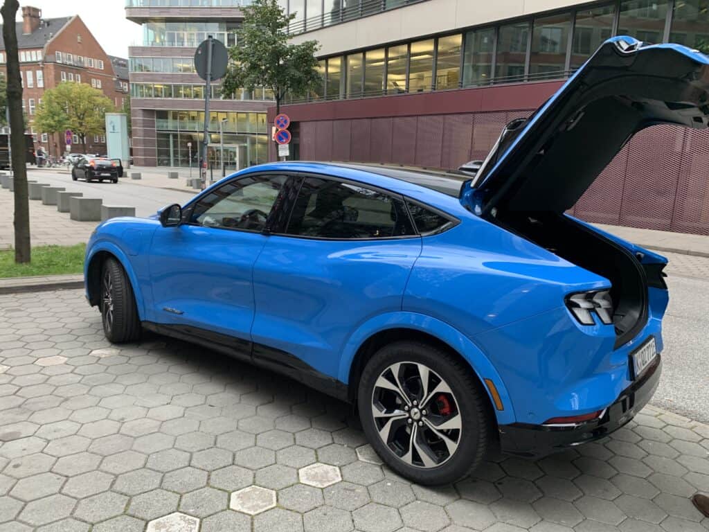 Ford Mustang Mach-E: Erste Fahrt mit dem Elektro-Crossover durch Hamburg 11 Ford Mustang Mach-E: Erste Fahrt mit dem Elektro-Crossover durch Hamburg