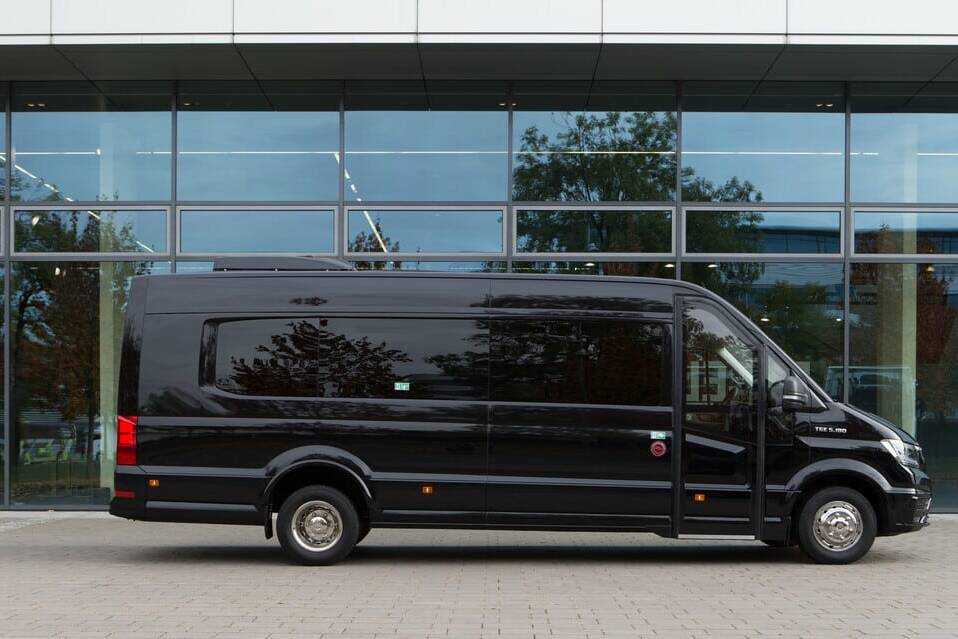 MAN TGE jetzt auch als Mini-Reisebus 5 MAN TGE Coach