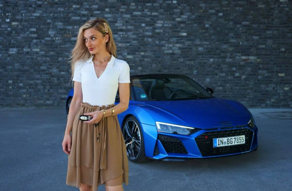 Audi R8 Spyder V10 RWD - Traum-Cabrio 2020? - (540 PS) I Supercar I POV I Test I Sound 4 2020 Audi R8 Spyder V10 RWD I Mein Traum-Cabrio 2020? I (540 PS) I Supercars I POV I Test I Sound