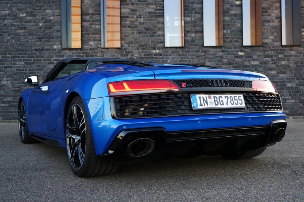 Audi R8 Spyder V10 RWD - Traum-Cabrio 2020? - (540 PS) I Supercar I POV I Test I Sound 11 2020 Audi R8 Spyder V10 RWD I Mein Traum-Cabrio 2020? I (540 PS) I Supercars I POV I Test I Sound