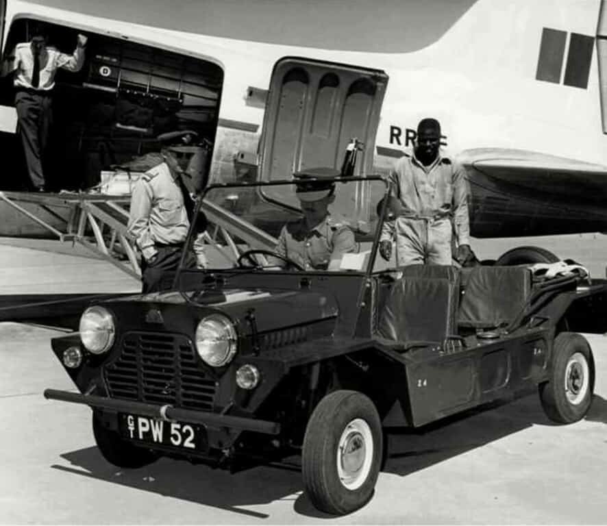 Mini Moke – Der Kleine ist nicht klein zu kriegen 1 Der „Buckboard“ wird beim britischen Militär getestet (1959).