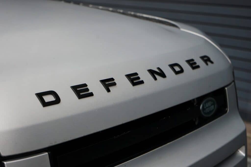 Land Rover Defender P400 S MHEV (2020) - Kommt die Ikone zurück? 2 Land Rover Defender P400 S MHEV - Die Ikone 2020? - Offroad mit 400 PS