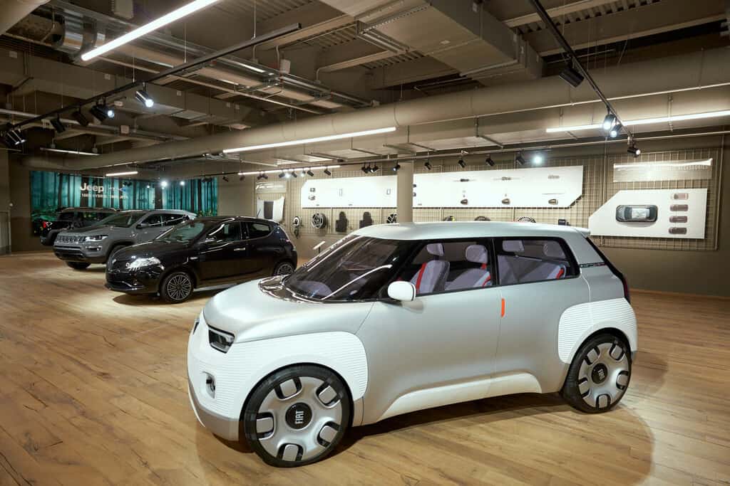 Fiat Chrysler eröffnet Autohaus nur für Elektro- und Hybrid-Fahrzeuge 9 FCA e-Village