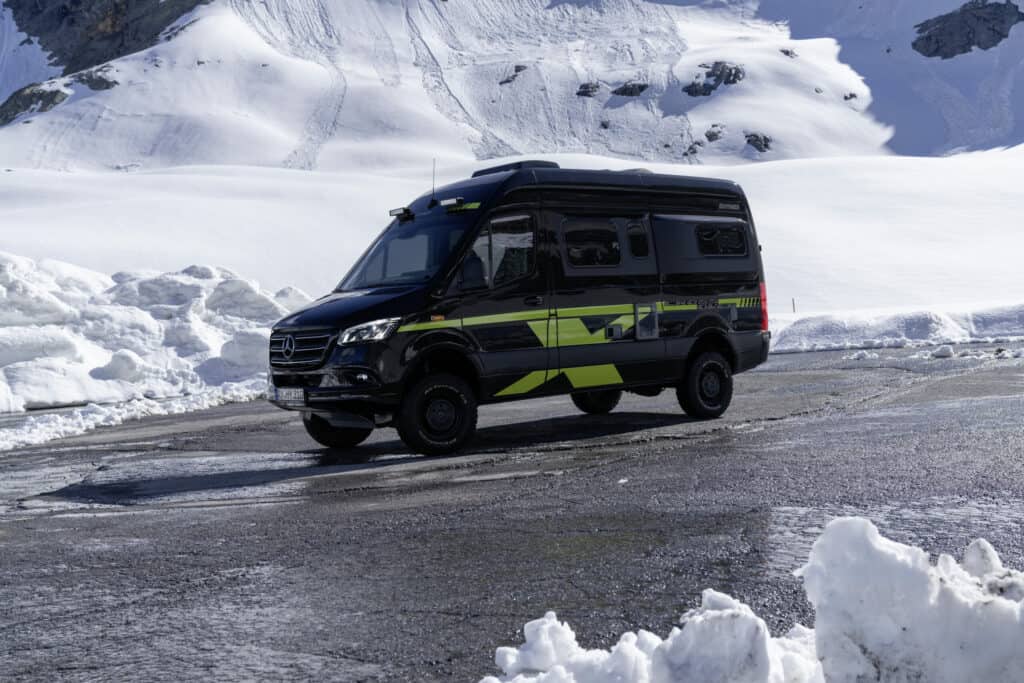Hymer Crossover: Zwei neue Allradler für den Abenteuer-Urlaub 2 Hymer Crossover: Zwei neue Allradler für den Abenteuer-Urlaub