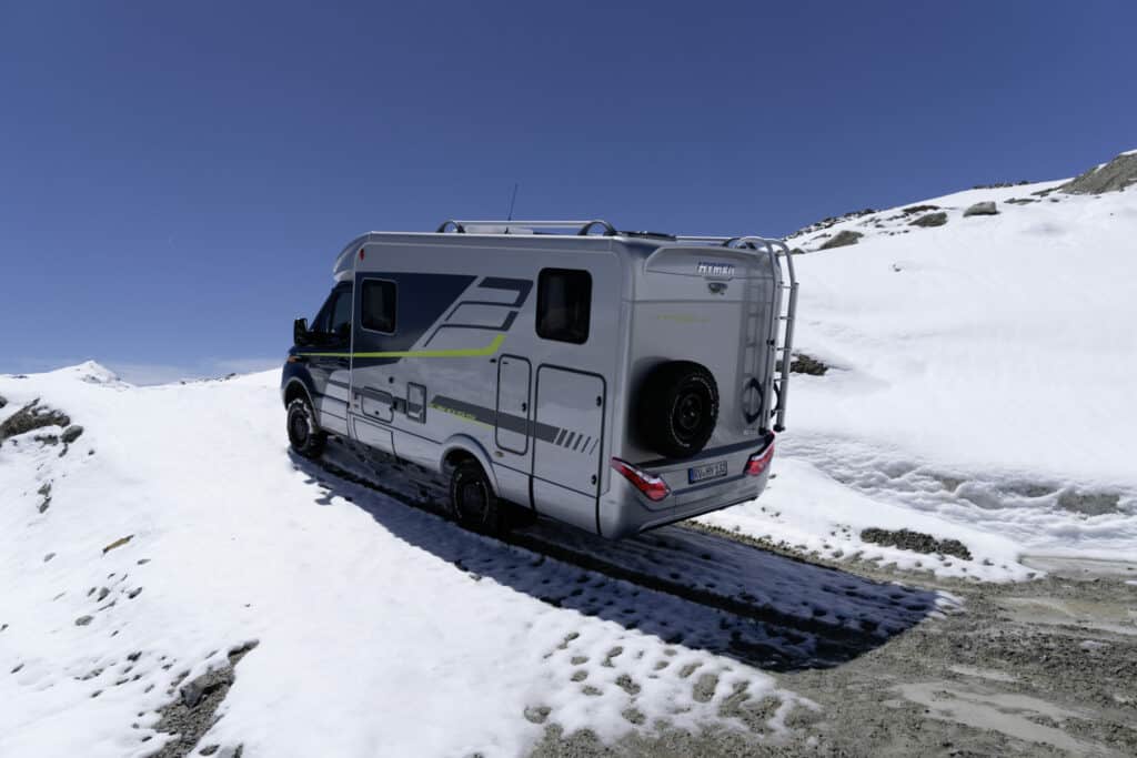 Hymer Crossover: Zwei neue Allradler für den Abenteuer-Urlaub 9 Hymer Crossover: Zwei neue Allradler für den Abenteuer-Urlaub