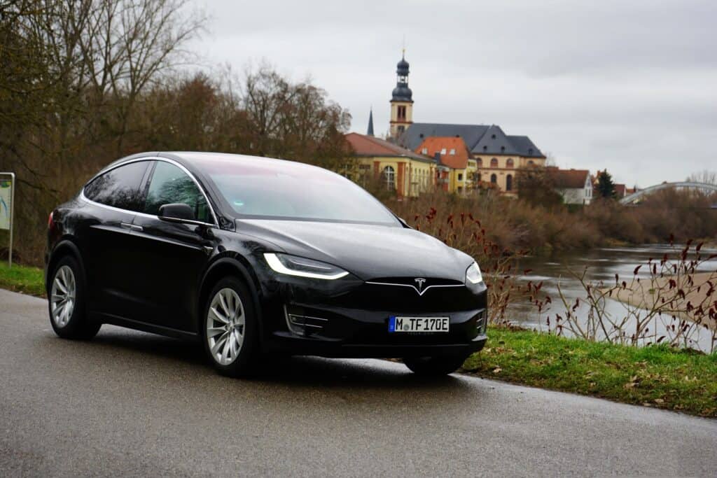 Tesla Model X – Das E-SUV mit Coolness-Faktor 1 Tesla Model X – Das E-SUV mit Coolness-Faktor