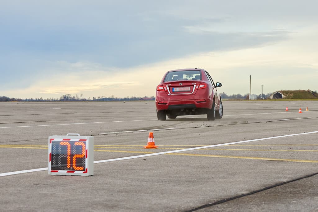 E-Auto aus China fällt bei ADAC-Crashtest durch 1 Suha SA01