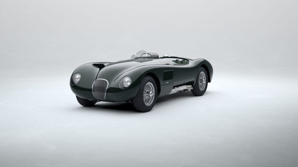 Jaguar legt den C-Type als „Continuation“-Modell neu auf 5 #Jaguar C-Type bei der Zieldurchfahrt in Le #Mans 1953.