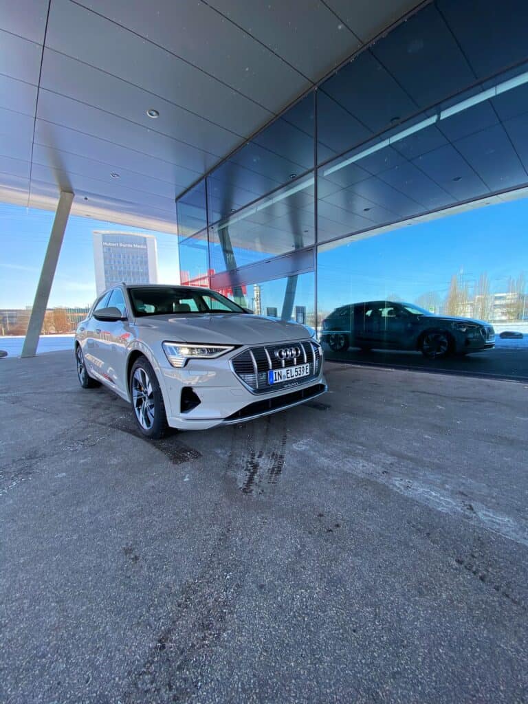 Audi e-tron 55 Advanced quattro (2021) - der Stromer will geleast werden 9 (2021) Audi e-tron Advanced 55