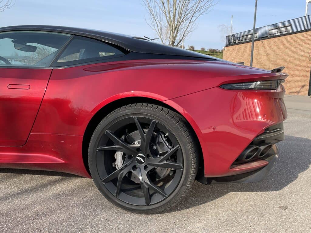 Aston Martin DBS Superleggera (2021) - Schön, dass es so was (noch) gibt 6 Aston Martin DBS Superleggera (2021)