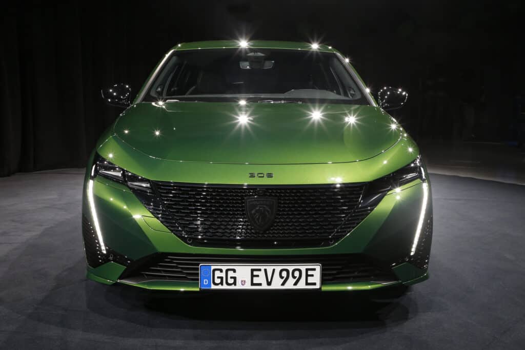 Peugeot 308 (2021) - Wohlgeformter Franzose mit bayrischen Design-Genen - Erste Infos, Bilder, Daten 11 Peugeot 308 (2021) - Wohlgeformter Franzose mit bayrischen Design-Genen - Erste Infos, Bilder, Daten