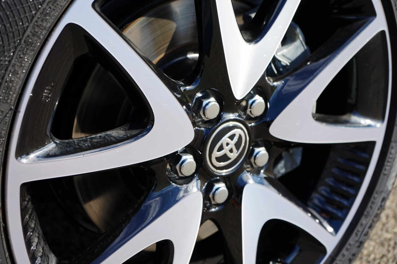 Toyota erhöht die Produktion 2 Toyota Yaris Hybrid (2021), Reifen