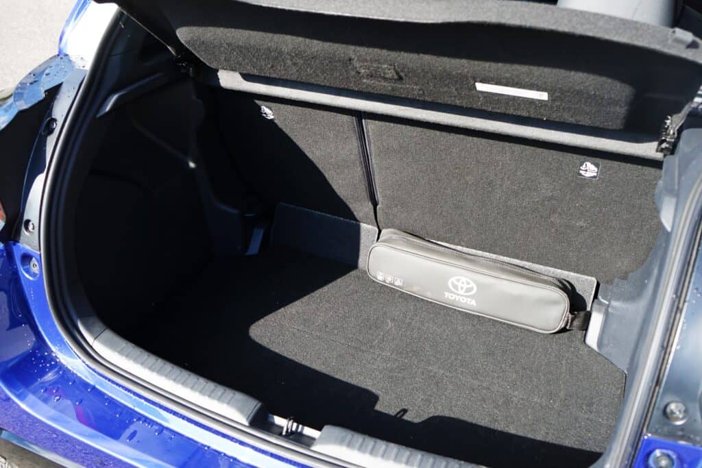 Toyota Yaris Hybrid (2021) - Was sich in 20 Jahren änderte - und was nicht 12 Toyota Yaris Hybrid (2021)