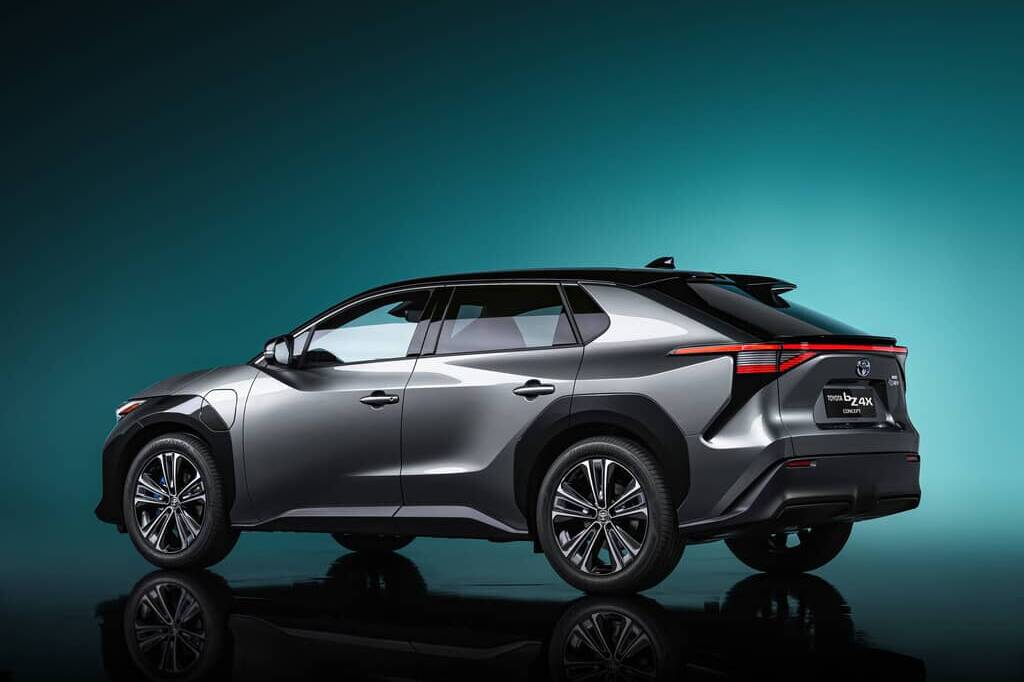 Toyota zeigt in Shanghai seinen ersten Stromer 3 bZ4X Concept